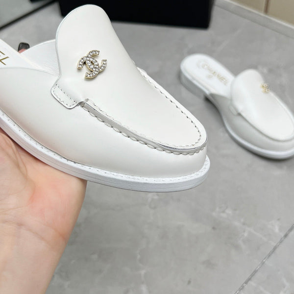 CC 25C Mule White Calfskin