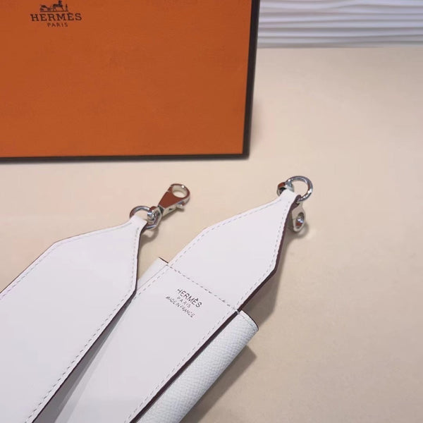 Tracolla Kelly Pocket 50mm in pelle Epsom bianca con hardware in argento