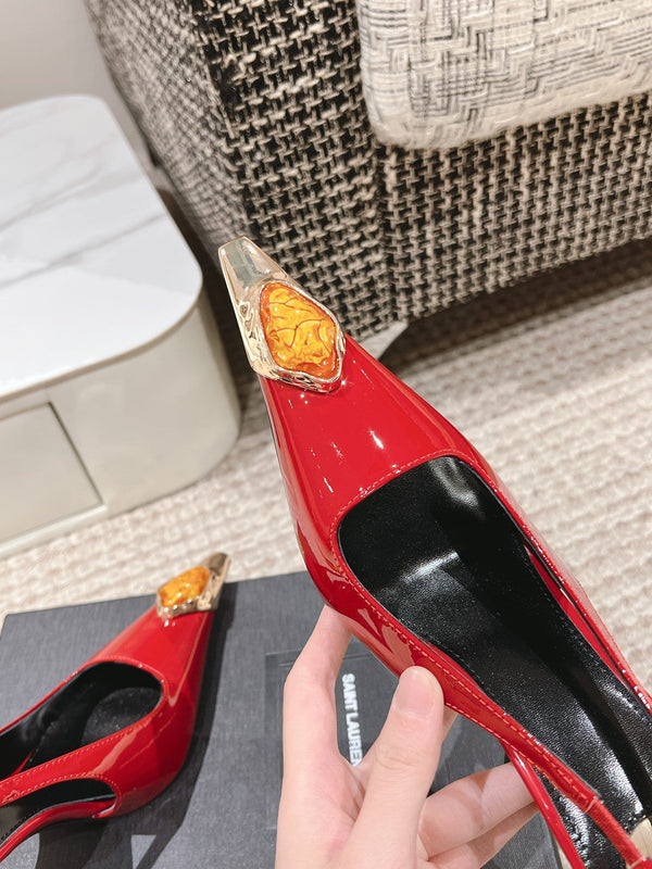 DÉCOLLETÉ DUNE HIGH 10 CM CON CINTURINO IN VERNICE ROSSO RUBINO CON CRISTALLI