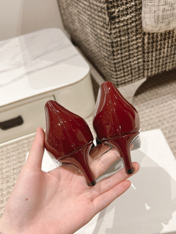 HIGH PUMP 5 CM IN RUBY RED PATENT CALFSKIN