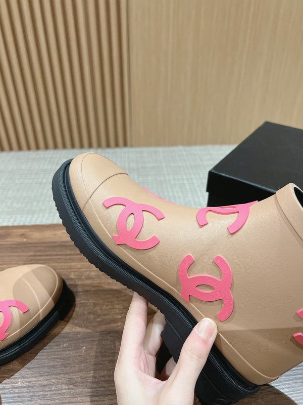 CC RAIN BOOTS BEIGE CREAM TPU WITH PINK LOGO