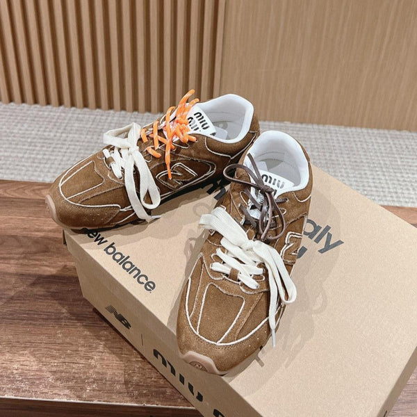 Miu Balance 530 SL Cinnamon Suede Sneaker