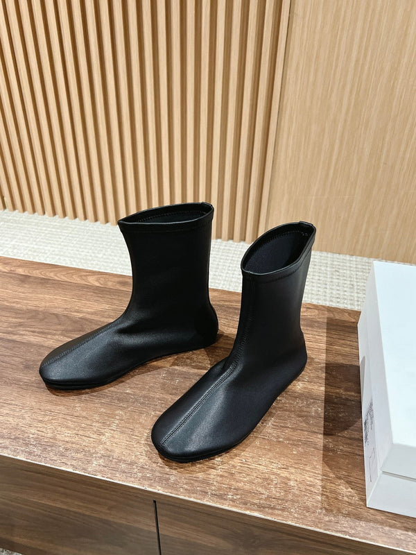 The Row Mid Sock Boots Black Sheepskin 427974