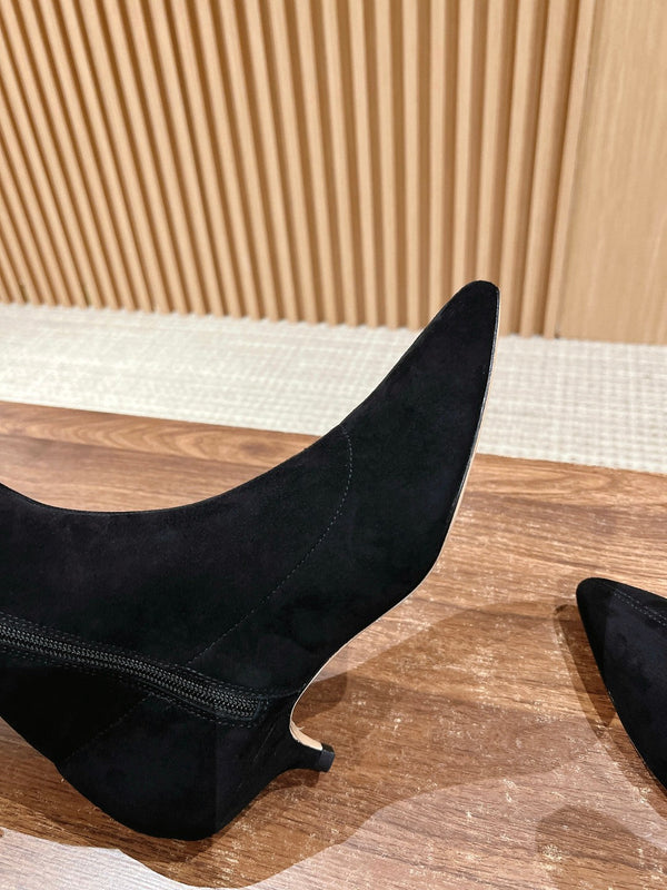 The Row Pointed-toe Ankle Boots 35mm Black Suede 427976