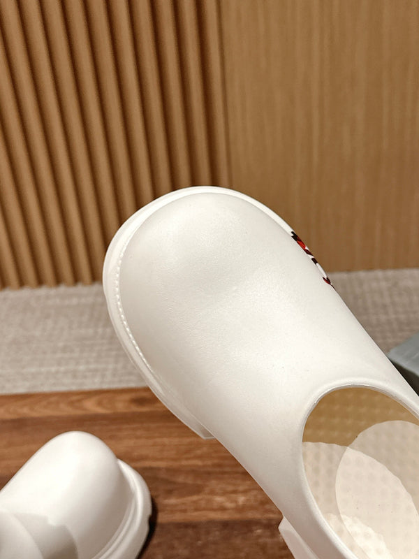 GRAFFITI THICK-SOLED CHEF SHOES IN WHITE RUBBER