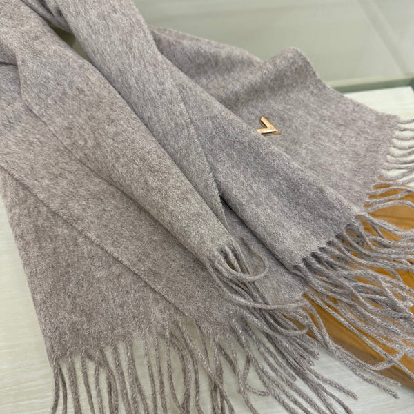 SCARF 200 CM IN PALE GRAY CASHMERE WITH GOLD LOGO 393102
