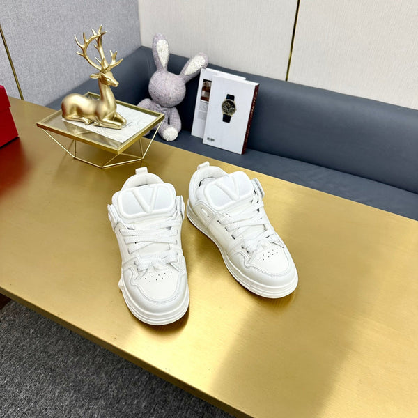 One Stud Sneaker Garavani Calfskin Fabric White