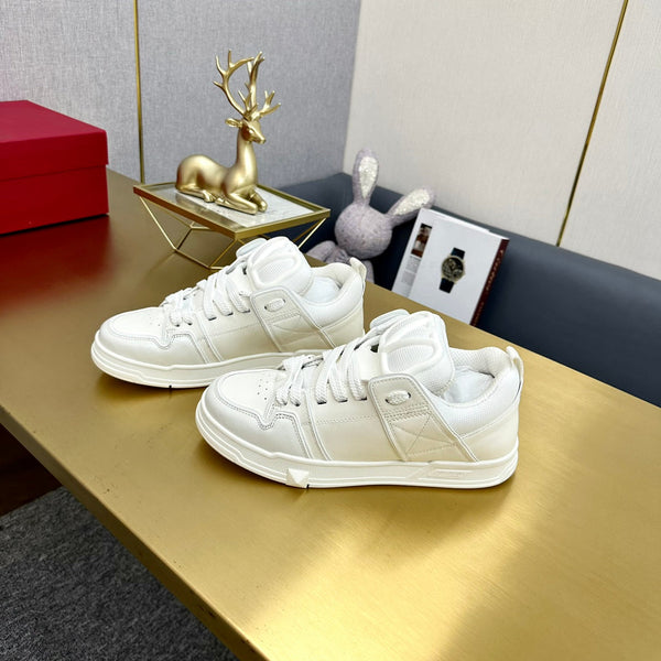 One Stud Sneaker Garavani Calfskin Fabric White