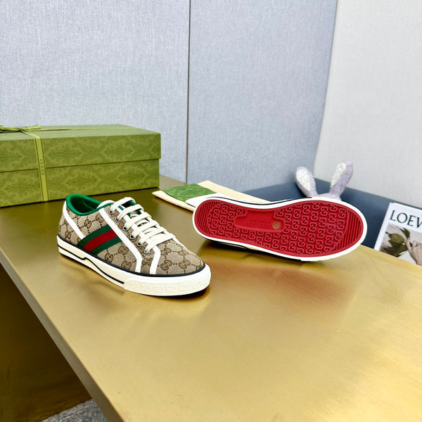 GG TENNIS 1977 TRAINER LIGHT BROWN CANVAS WITH BLACK TRIM