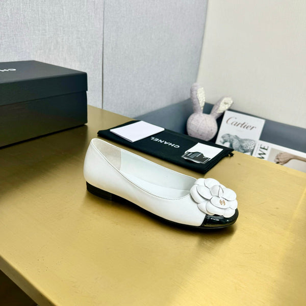 CC Loafers White Leather Mix Floral Pattern 297797