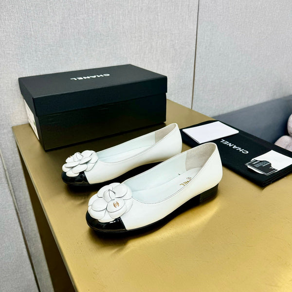 CC Loafers White Leather Mix Floral Pattern 297797