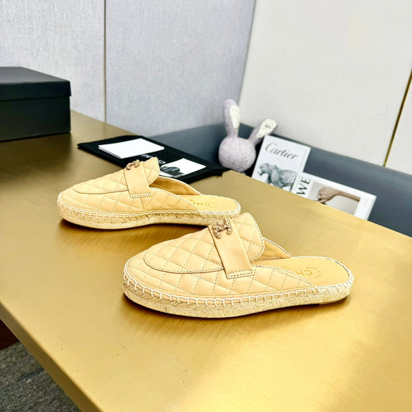 mule beige quilted calfskin