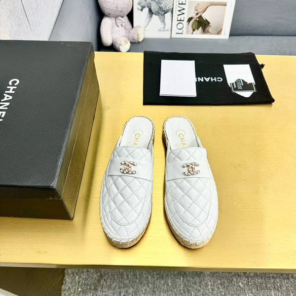 mule white quilted calfskin