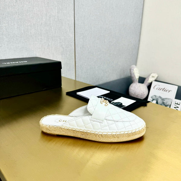 mule white quilted calfskin