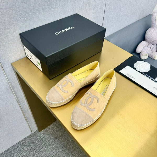 espadrilles beige and plaster suede