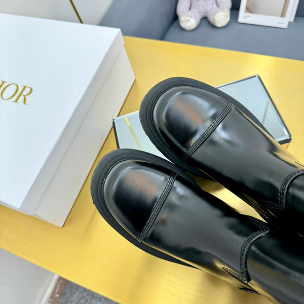 CD Ankle Boot In Glossy Black Cowhide 111758