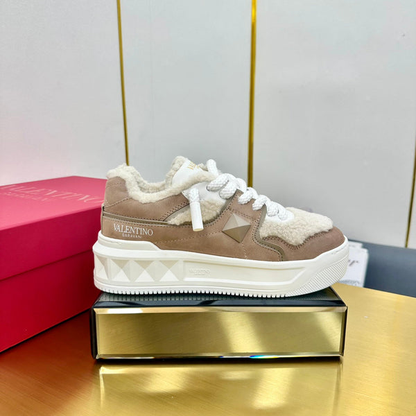 One Stud Xl Trainer 65mm In Light Brown Mix White Suede Lined With Wool Fleece 994608