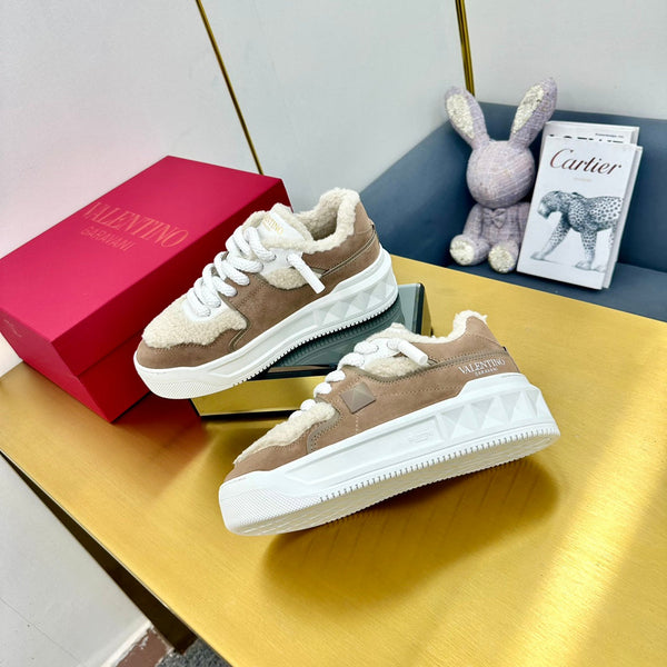 One Stud Xl Trainer 65mm In Light Brown Mix White Suede Lined With Wool Fleece 994608