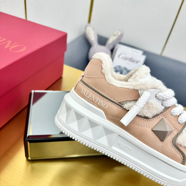 One Stud Xl Trainer 65mm In Dark Beige Mix White Suede Lined With Wool Fleece 994612