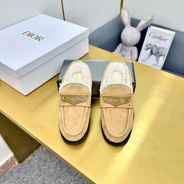 CD Boy Mule In Beige Vintage Suede With Wool Fleece Lining 111830