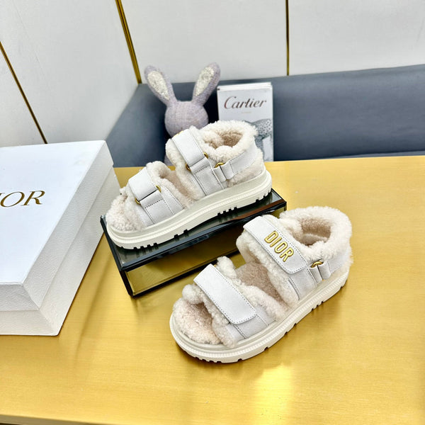 Dioract Sandal In White Suede And Wool Fleece Lining 111050