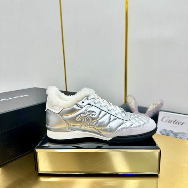 CC Low Sneaker Sliver Wool Cowhide 413857