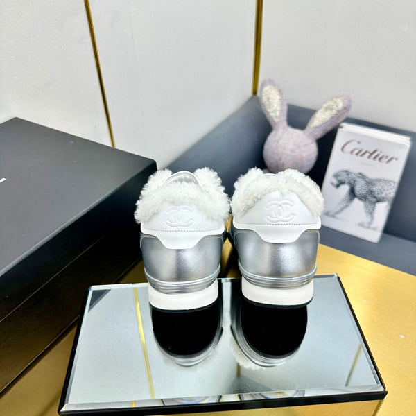 CC Low Sneaker Sliver Wool Cowhide 413857