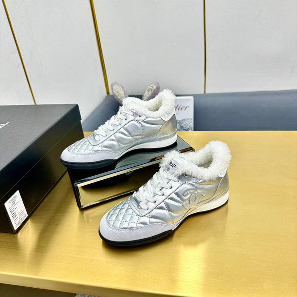 CC Low Sneaker Sliver Wool Cowhide 413857