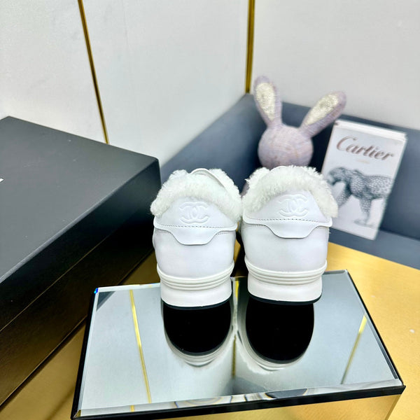 CC Low Sneaker White Wool Cowhide413858