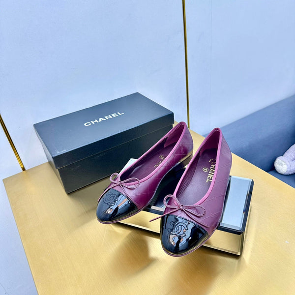 cc ballet flats in burgundy lambskin and black patent calfskin 137424