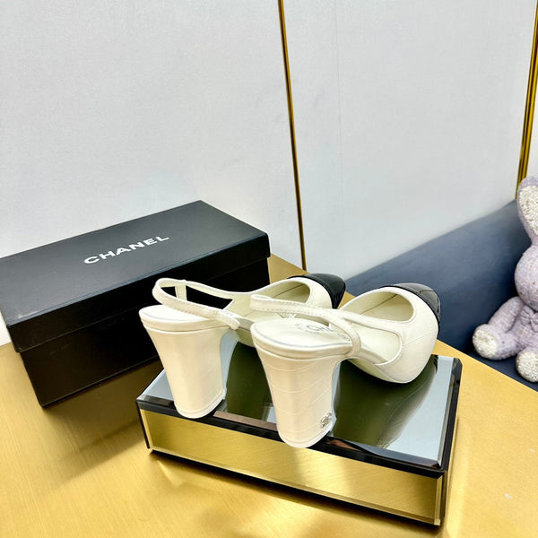 cc slingback pumps 90 in cream lambskin and black patent calfskin 137456