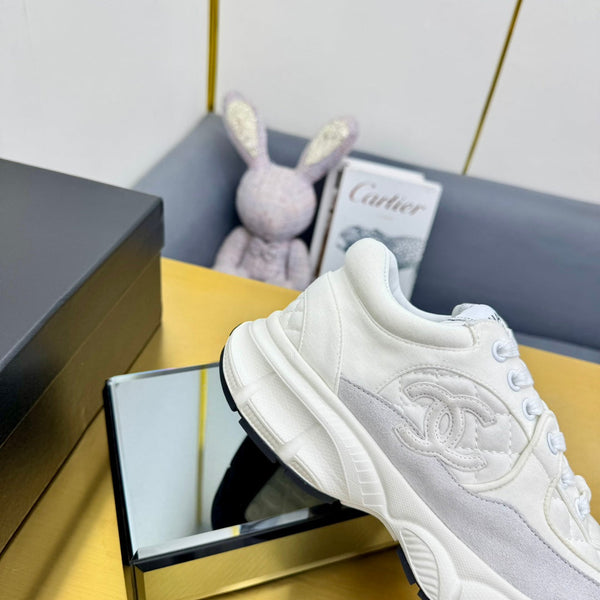 DAD SNEAKER IN PELLE DI AGNELLO BIANCA E CAMOSCIO