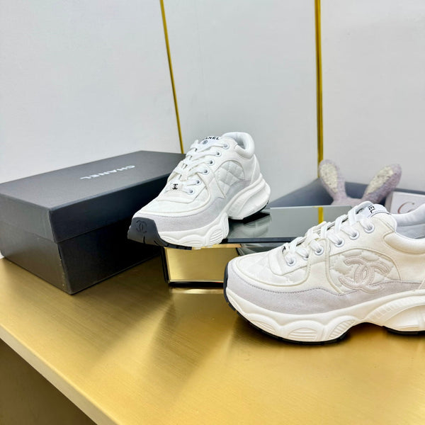 DAD SNEAKER IN PELLE DI AGNELLO BIANCA E CAMOSCIO