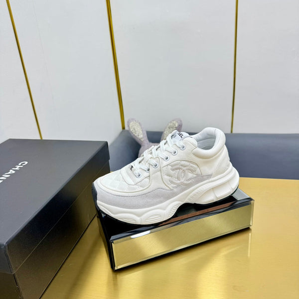 DAD SNEAKER IN PELLE DI AGNELLO BIANCA E CAMOSCIO