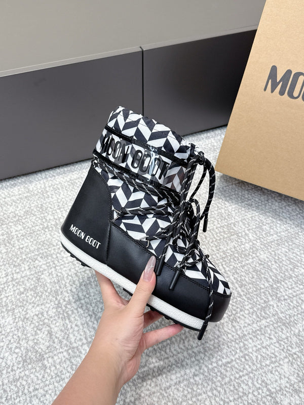 Moon Boot Icon White Black Geometric Print Leather Cavas 515586