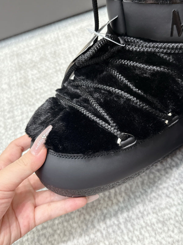 Moon Boot Icon Low Fur Black Leather Faux Fur 515592
