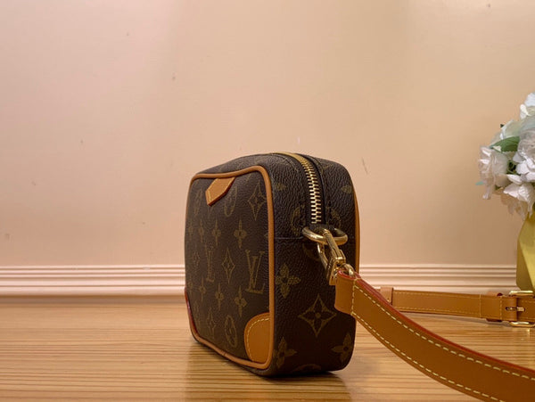 LV Trocadero Jmlt Brown Monogram Eclipse Canvas 205337