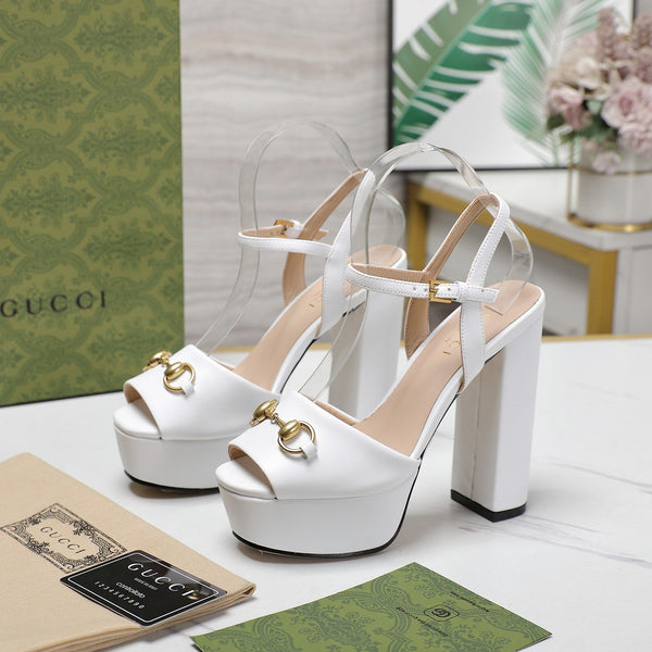 Sandali in pelle nera GG bianchi