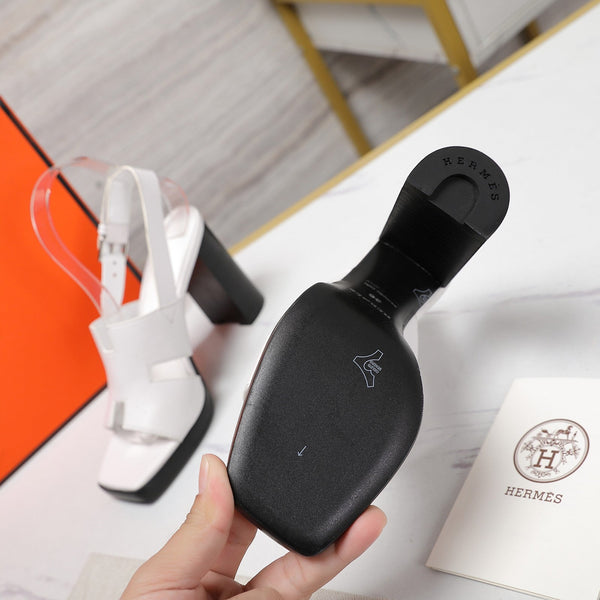 SANDALO ERIS 95 IN PELLE DI VITELLO BIANCA