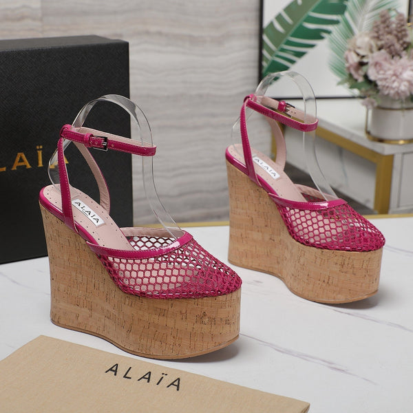 ALAIA WEDGE SANDAL IN BARBIE PINK MESH AND BEIGE RUBBER
