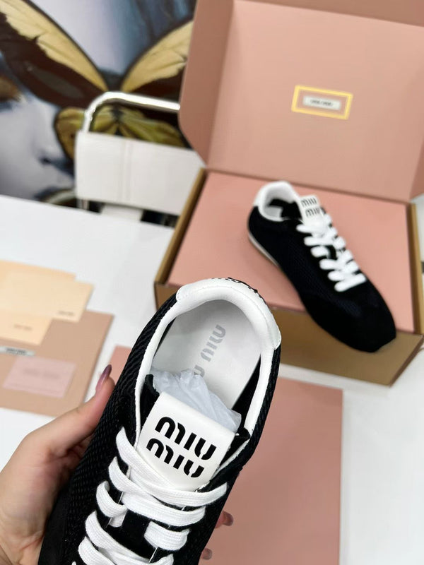 Miu Plume Sneakers Black Suede Lace 456348
