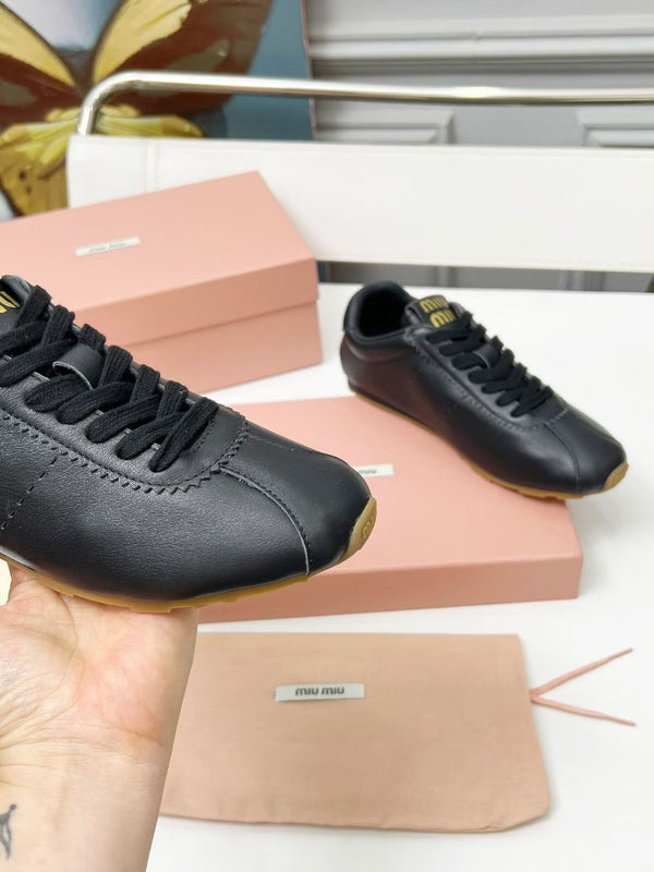 Miu Plume Sneakers Black Cowhide 456349