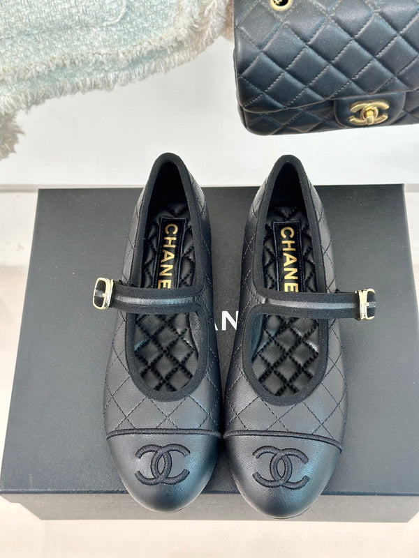mary janes black quilted lambskin