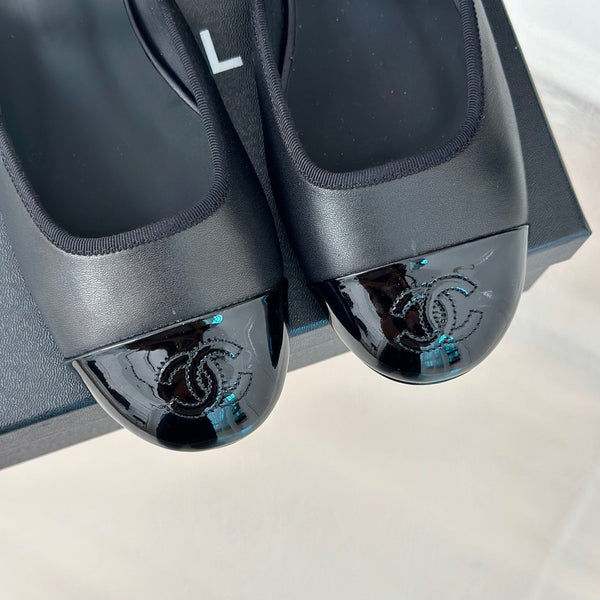 cc mule leather chain black calfskin black patent calfskin