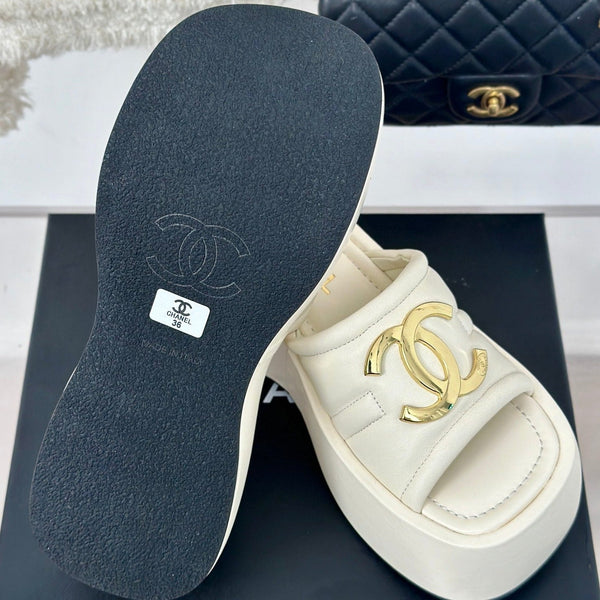 Large Double C Platform Slippers White