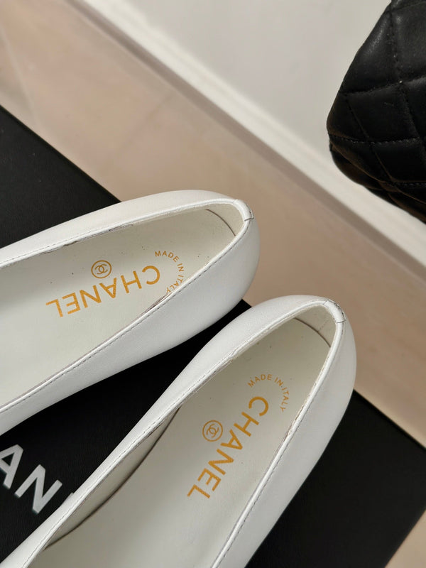 CC Ballet Flats White With Bow Lambskin