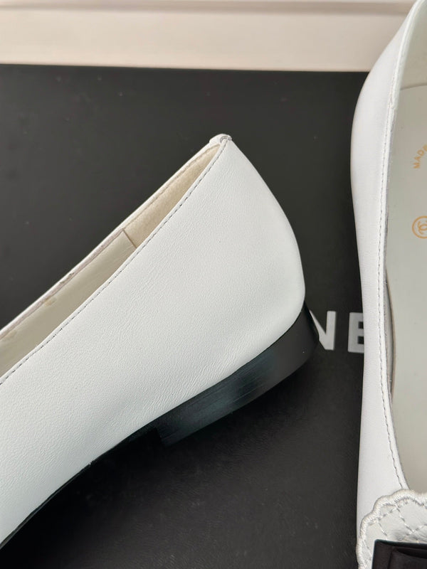 CC Ballet Flats White With Bow Lambskin