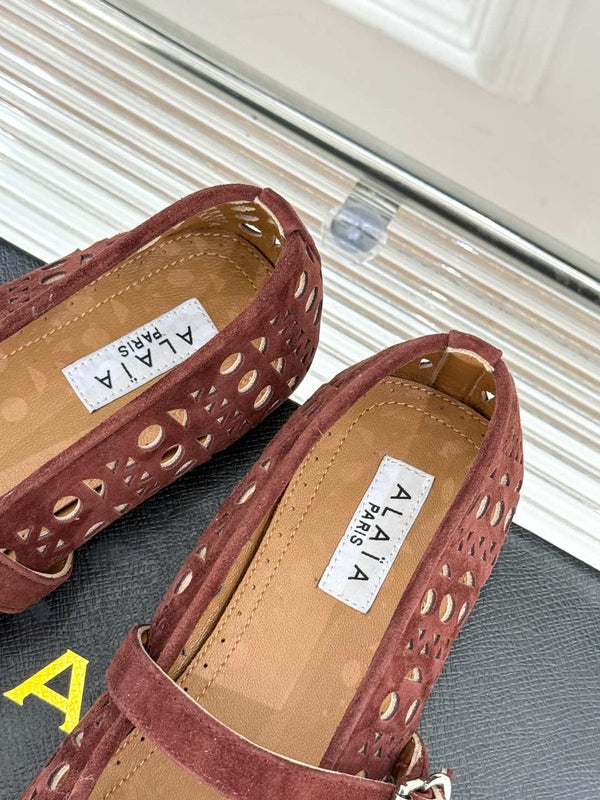 Alaia Women's Ballet Flat Brown Suede 293220