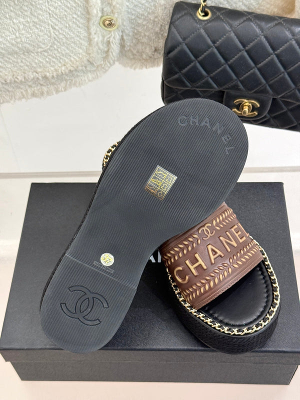 THICK SOLE WEDGE SLIPPERS IN CHOCOLATE BROWN CALFSKIN