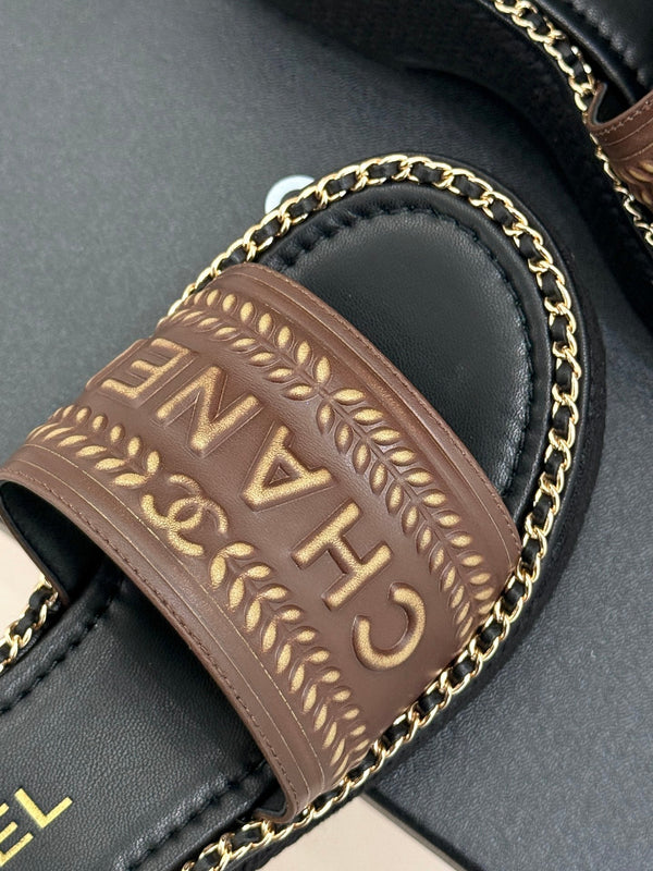 THICK SOLE WEDGE SLIPPERS IN CHOCOLATE BROWN CALFSKIN